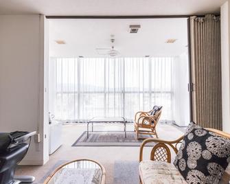 Tabist Joetsu Central Hotel Takada Nakamachi - Jōetsu - Вітальня