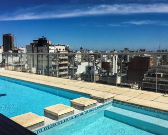 Cozy apartment in enchanting Recoleta with Pool and gym - Buenos Aires - Piscina