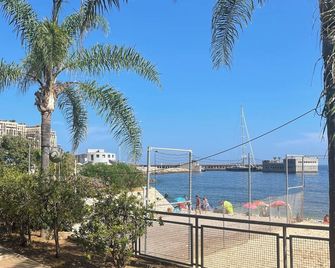 Monaco Monte-Carlo door step - Luxury Apartment - 2 Bedrooms 2 Bathrooms - Superb Modern Fully Equipped - Cap-d’Ail - Vista exterior