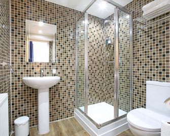 Vkm Apartments - Glasgow - Bathroom
