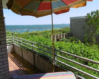 Am Strand - Kilonia - Balkon