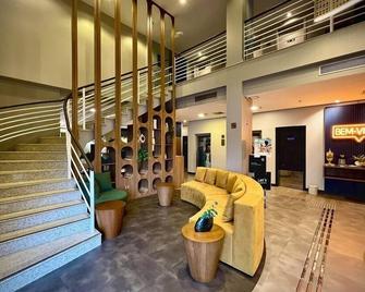 Comfort Inn Joinville - Joinville - Lobby