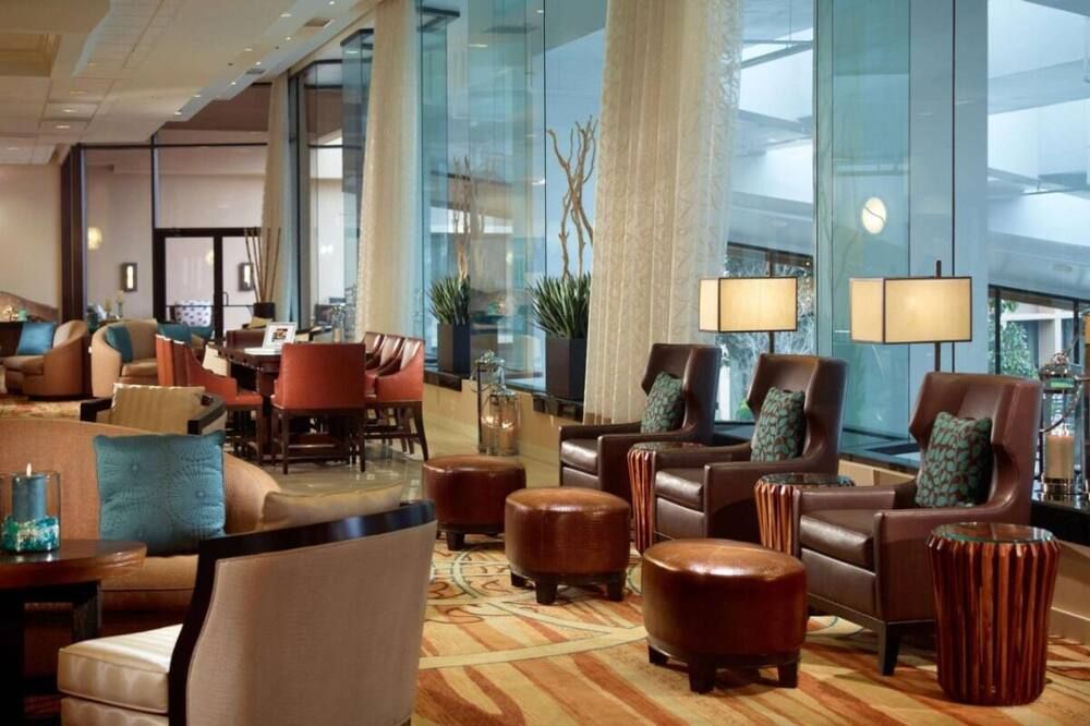 Experience Maximum Comfort! With Pool, Airport Shuttle, Pets Allowed! - Nashville - Sala de estar