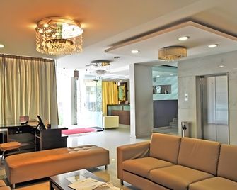 Amshi International Inn - Bangalore - Area lounge