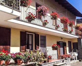 Agriturismo La Grange - Pont-Saint-Martin - Edificio