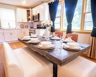 The Legacy Villa - Upper Marlboro - Dining room