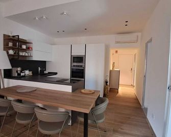 Dolce-Giardino - 이스넬로 - 주방