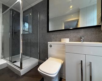 Safestay Glasgow - Glasgow - Bathroom