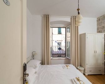 لومين جيست هاوس - دوبروفنيك - غرفة نوم