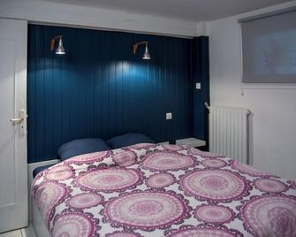 2 Bed Flat at Our Villa Neptune - Biarritz - Schlafzimmer