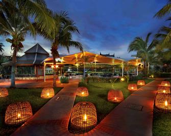 Sofitel Krabi Phokeethra Golf & Spa Resort - Krabi - Bar