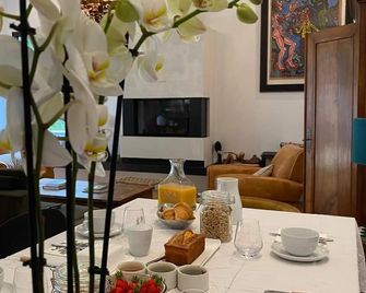Chambres D'hotes En Aparte - Toulouse - Matsal