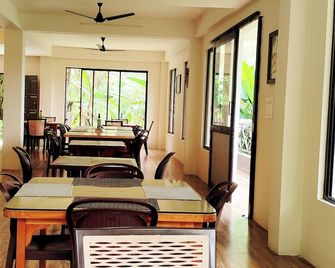 Kalimpong Bungalow - Kālimpong - Restaurant