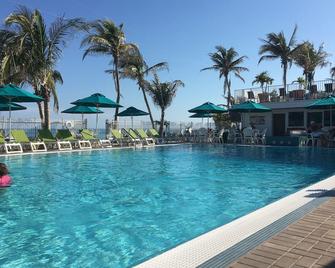 Palm Villa Special With Cabana Club 3/3-3/6/25 - Duck Key - Pool