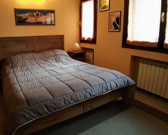 Large open space 6 beds Sestriere Grangesises - Sauze di Cesana - Bedroom