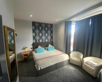 Wheldale Hotel - Castleford - Bedroom