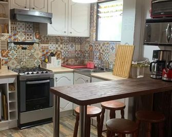 Enjoy the whole year in the best of Chile, in a charming little house! - Bahía Inglesa - مطبخ