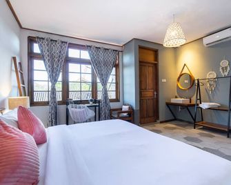 Interconnection Hostel - Kuta - Bedroom