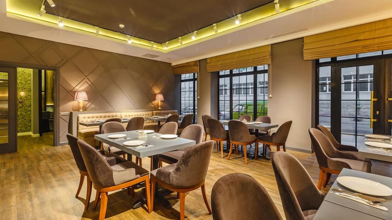 Aksent Hotel
