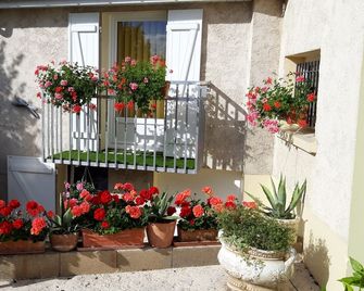 Le Logis du Vendangeur - Champillon - Outdoors view