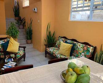 Story Villa 2 Bedrooms with Mountain & Ocean View - Canaries - Living room