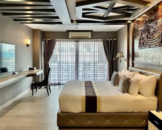 Ktk Pattaya Hotel And Residence - Pattaya - Bedroom