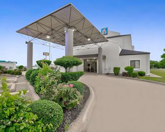 Motel 6-Denison, Tx - Denison - Budova
