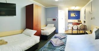 Rockhampton Court Motor Inn - Rockhampton - Bedroom