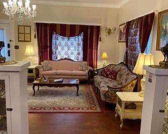 El Amador Inn Downtown Tucson - Tucson - Living room