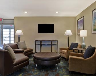 Candlewood Suites Indianapolis - South - Greenwood - Living room