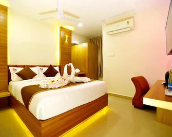 Hotel Kek Grand Park - Pallāvaram - Bedroom