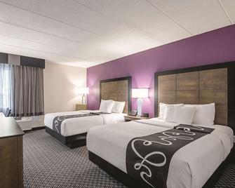 La Quinta Inn & Suites by Wyndham Portland - Portland - Yatak Odası
