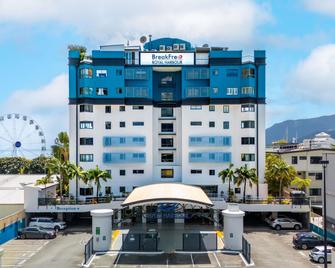 Breakfree Royal Harbour Cairns - Cairns - Rakennus