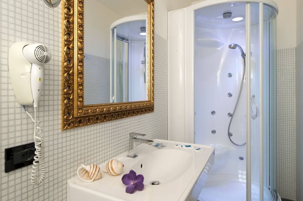 Nice Hotel Bibione - Bibione - Bad