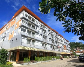Breezotel - Sha Certified - Patong - Building