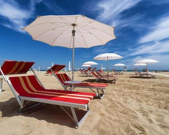 Hotel Hollywood - Rimini - Pantai