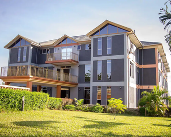 Pearl on the Nile Hotel - Jinja - Building