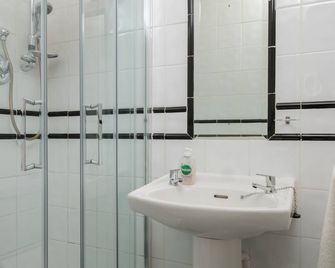 Four Seasons B&B - Galway