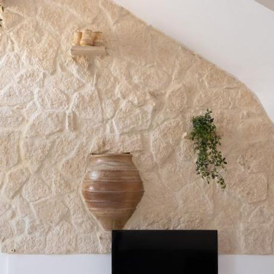 Other view of Palm House near Heraklion Airport