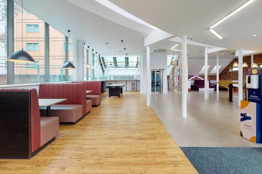 ويلمسلو بارك - مانشستر - ردهة