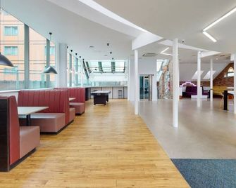 Wilmslow Park - Mánchester - Lobby