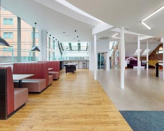 Wilmslow Park - Manchester - Hall