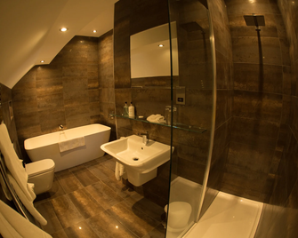 Channels Hotel - Челмсфорд - Ванна кімната