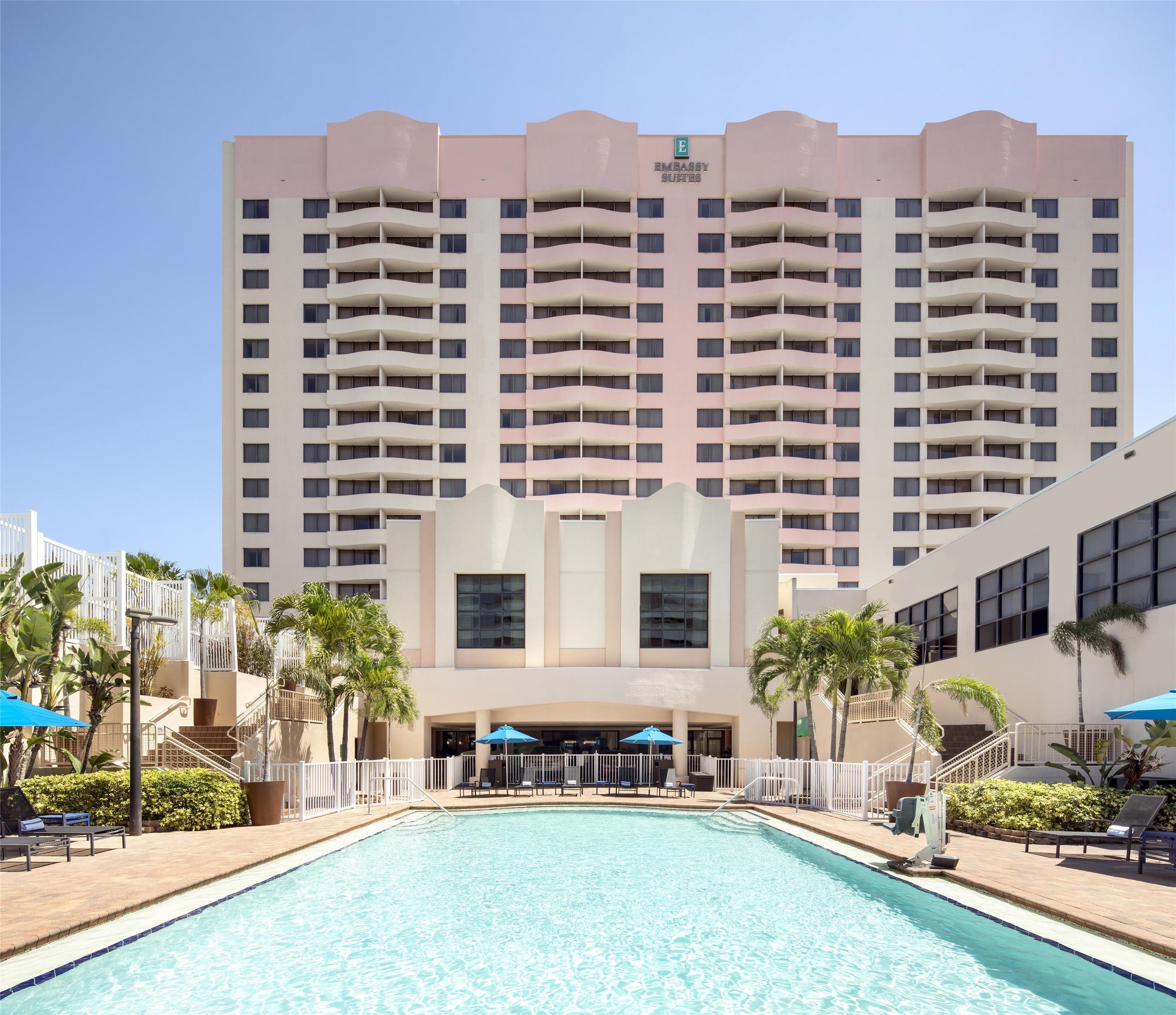 Embassy Suites by Hilton Tampa Airport Westshore - טמפה - בניין