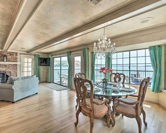 Stunning CA Getaway on the Shores of Clear Lake! - Clearlake - Dining room