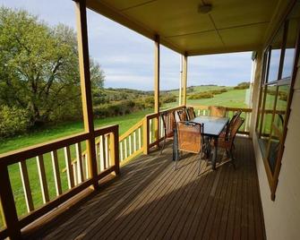 Deep Creek Homestead - Delamere - Balcón