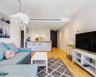 Fv Dream 2 Bed Apt+ Pool+ Free Parking Qfv211-16 - Brisbane - Sala de estar
