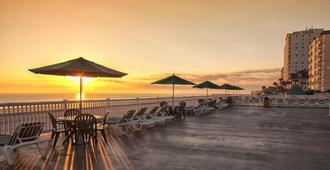 One Bedroom Ocean Front Luxury Condo, Ormond Beach, Florida - Ormond Beach - Μπαλκόνι