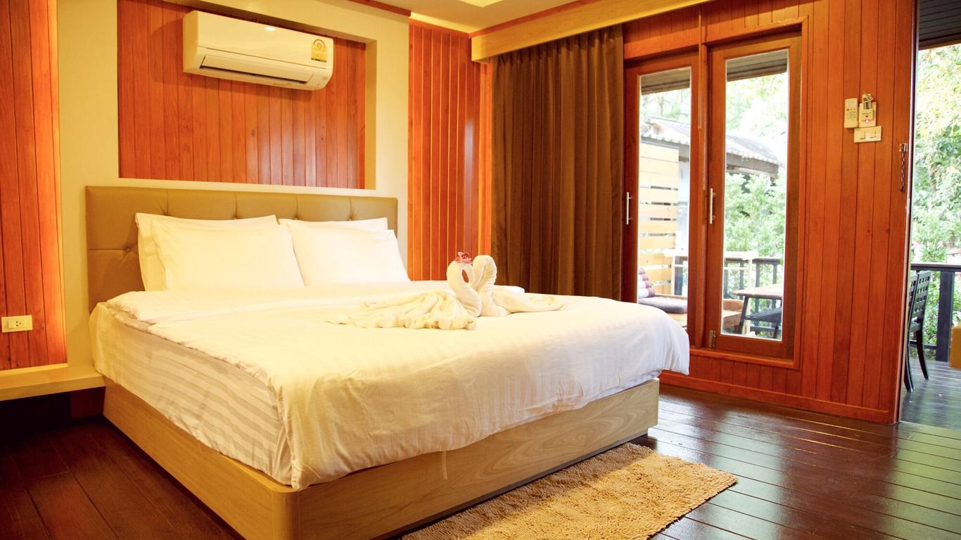 بوبار ريزورت آند لوتسديف