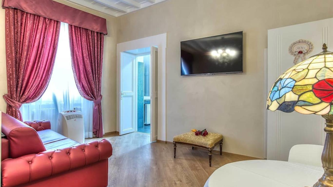 Trevi Rome Suite